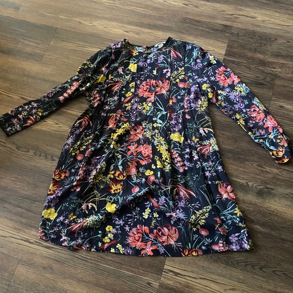 H&M Dresses & Skirts - H&M dress